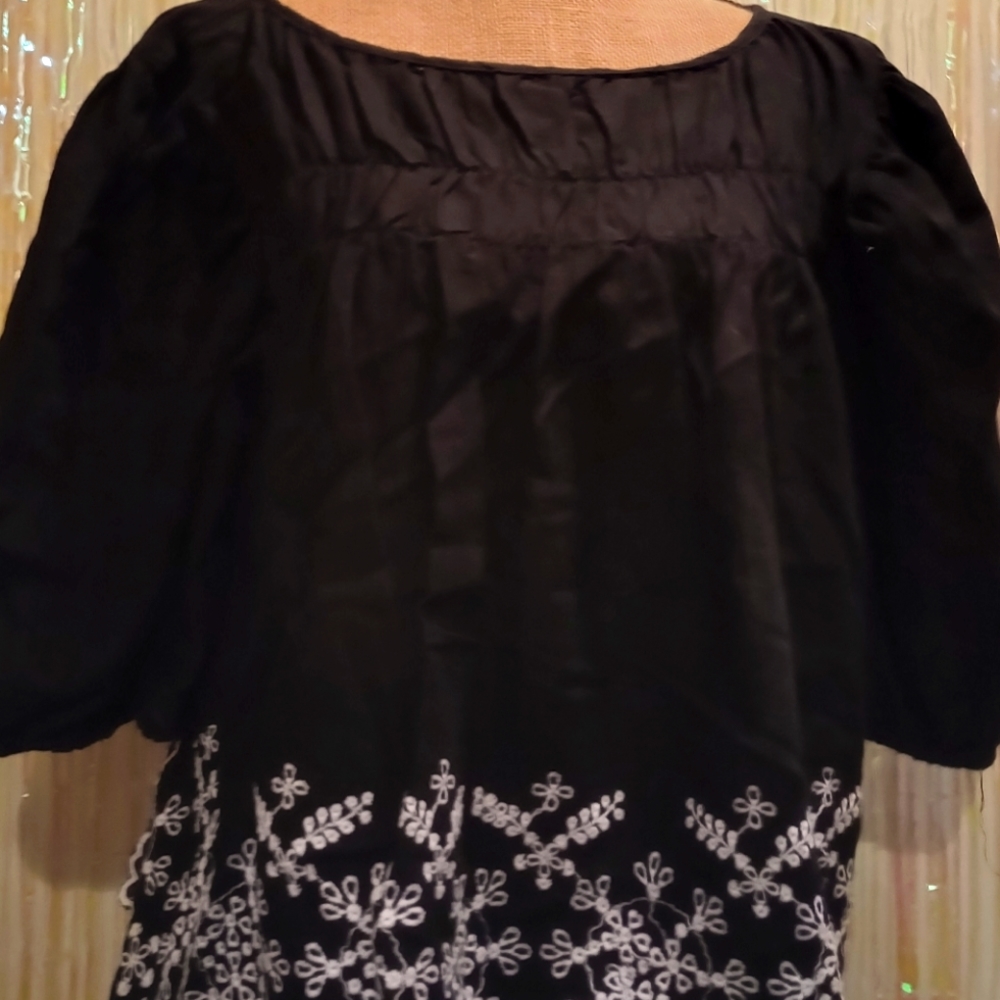 Black and white blouse